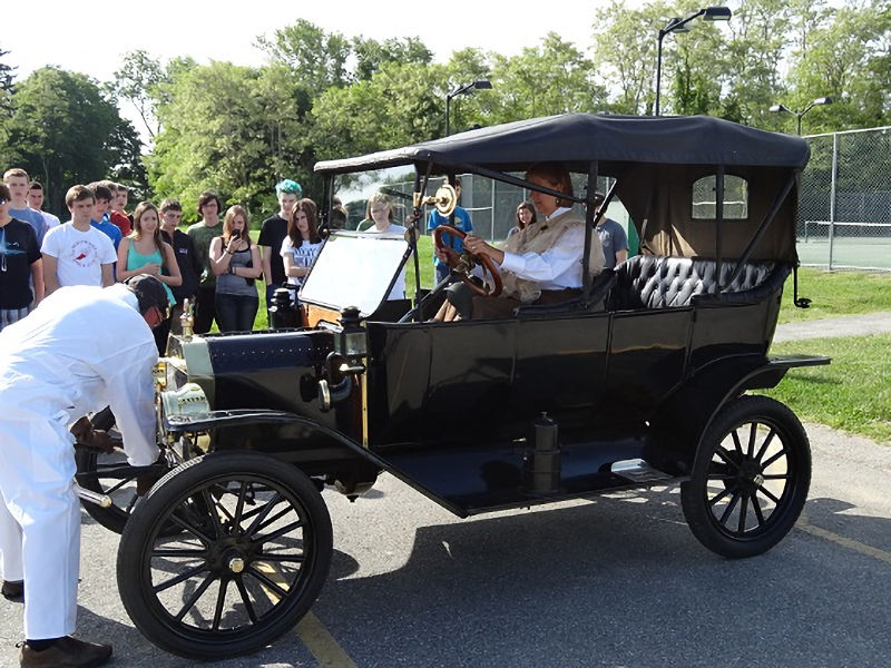 1913 Model T Touring Car